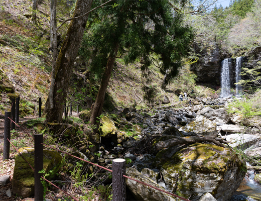 Meotodaki Waterfalls02