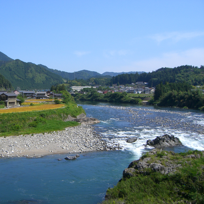 The history of Nagawagawa River and the headwater