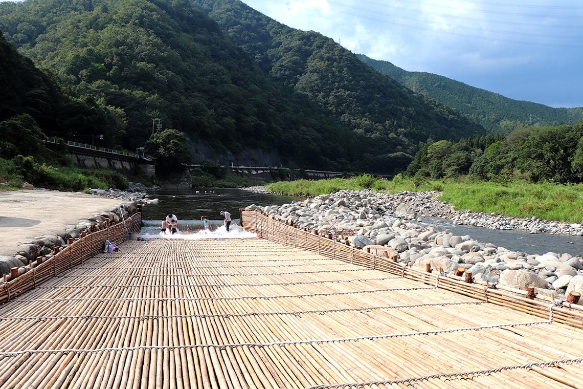 Outdoor Activity during Summer Vacation! Playing in River & “Yana” with Children!_26