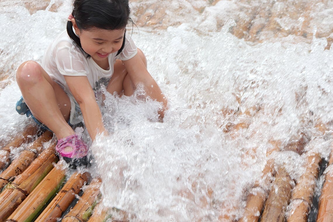 Outdoor Activity during Summer Vacation! Playing in River & “Yana” with Children!_30